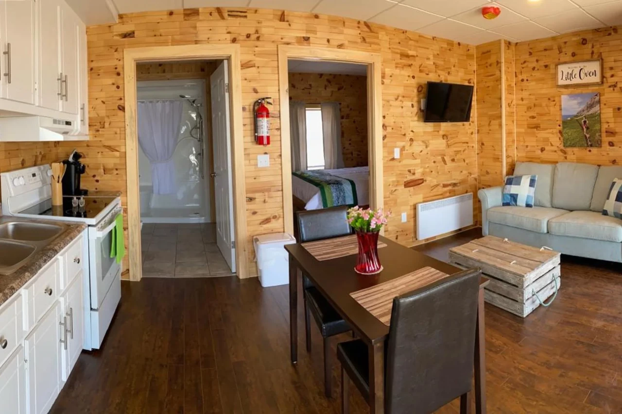 Raleigh Rooms & Taylor's Crafts